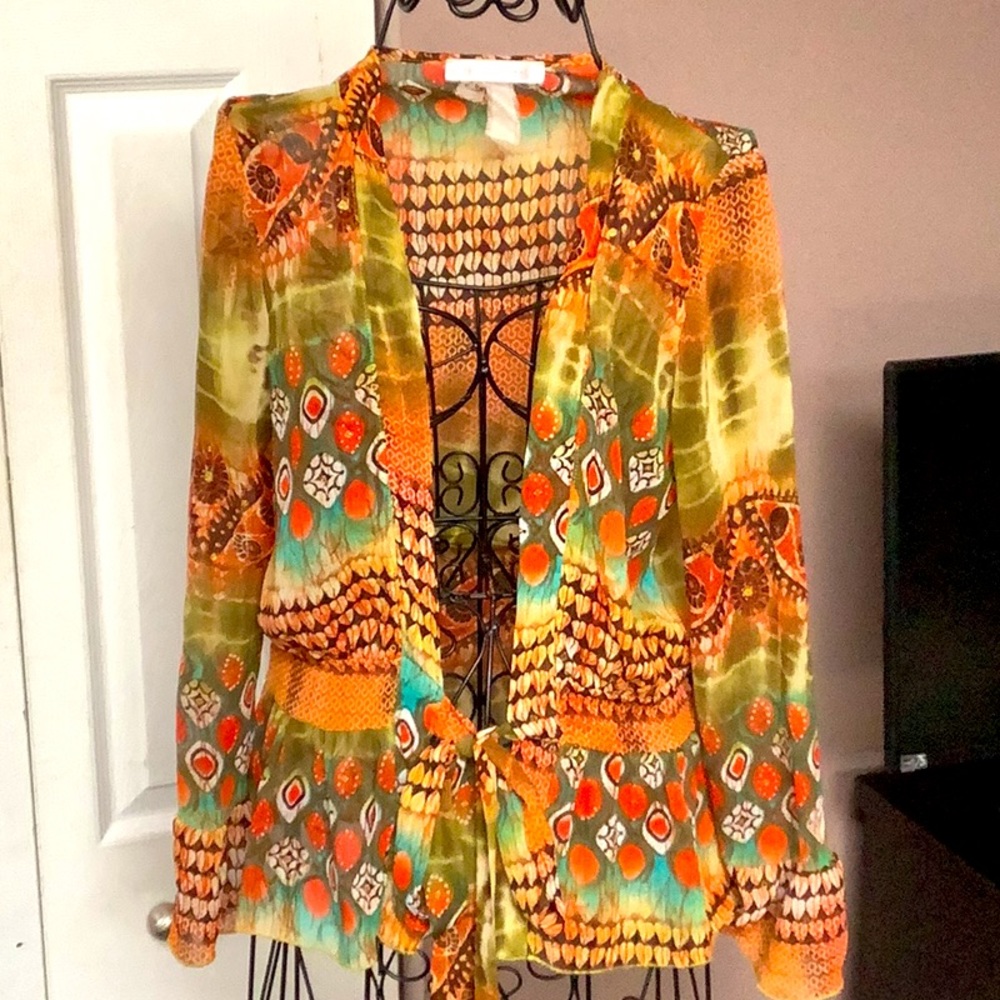 Chiffon overlay shirt,  perfect to wear over a tank , bodysuit or camisole.